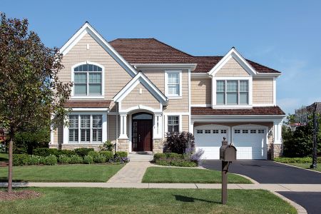 Top 5 Signs Your Home Needs Pressure Washing This Summer