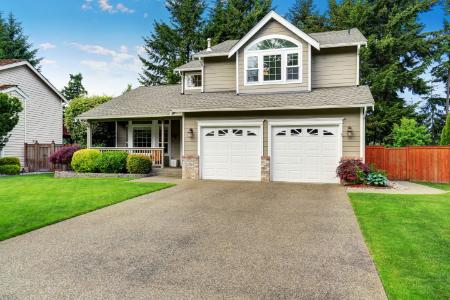 Why You Should Avoid DIY Power Washing in Wilbraham Thumbnail